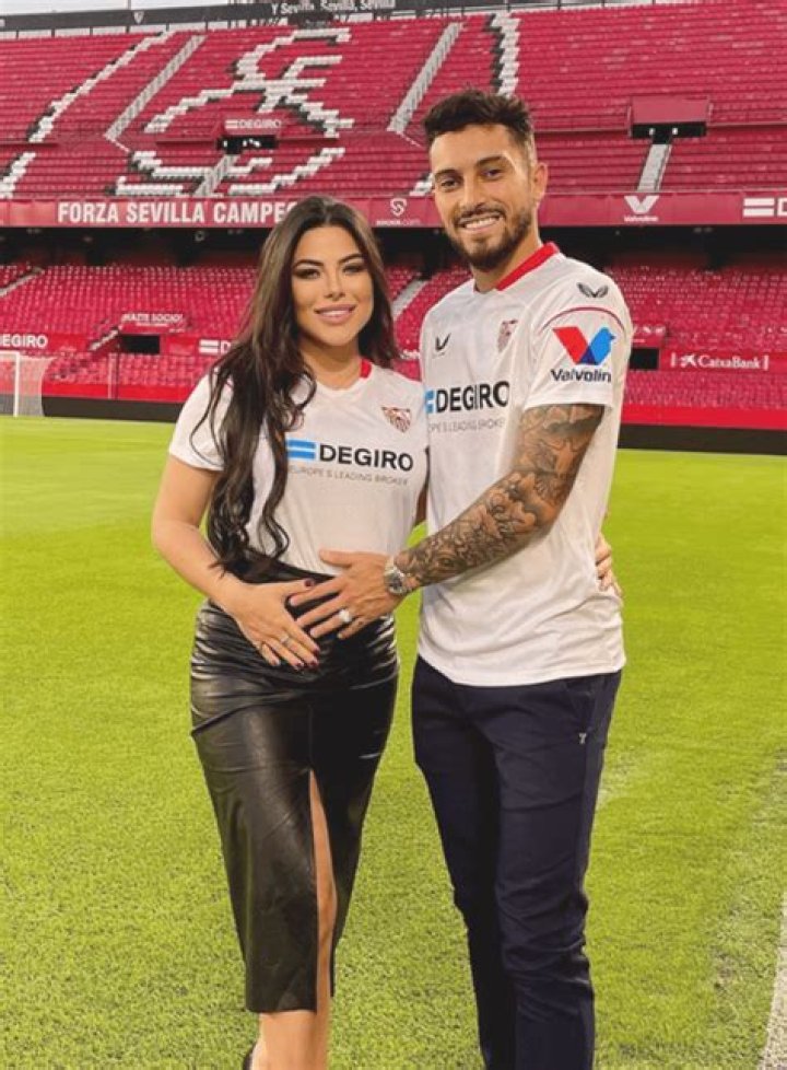 Alex Telles Wife: Meet Priscilla Minuzzo