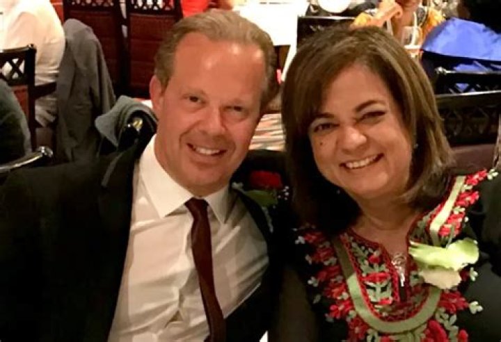 Joe Dispenza Wikipedia Wife: Is Neuroscientist Married?