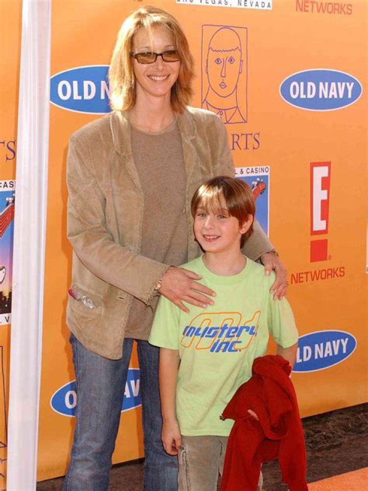 Lisa Kudrow’s Net Worth, Age, Height, Weight, Husband, Kids, Bio-Wiki
