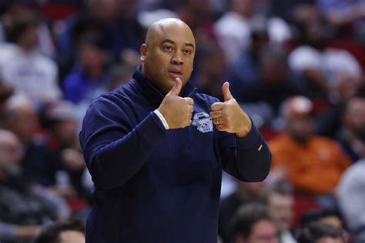 Mike Bray Basketball Coach From Notre Dame, Salary and Net Worth