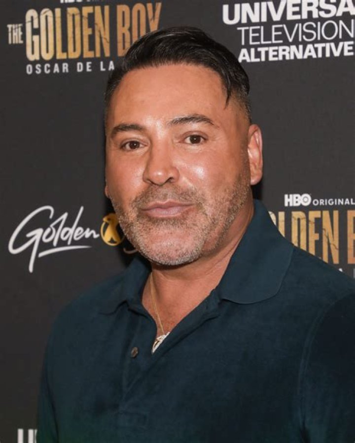 Oscar De La Hoya Net Worth, Bio, Wiki, Age, Wife, Children, Kids, Height, Daughter and Record