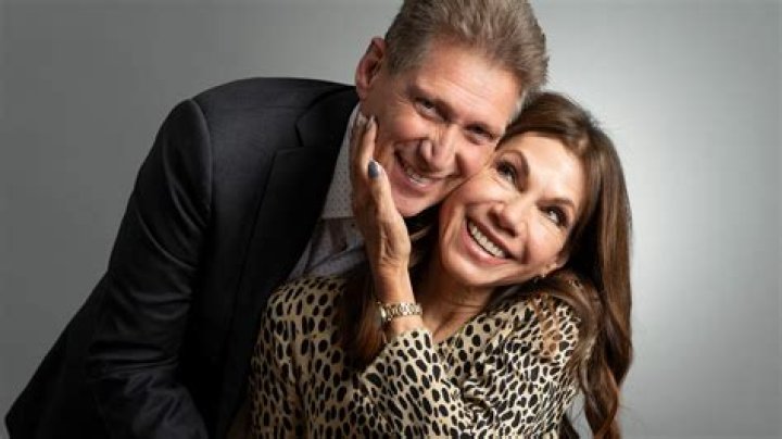 Theresa Nist Bio, Wiki, Age, Height, The Golden Bachelor, Husband, Kids, Job and Net Worth