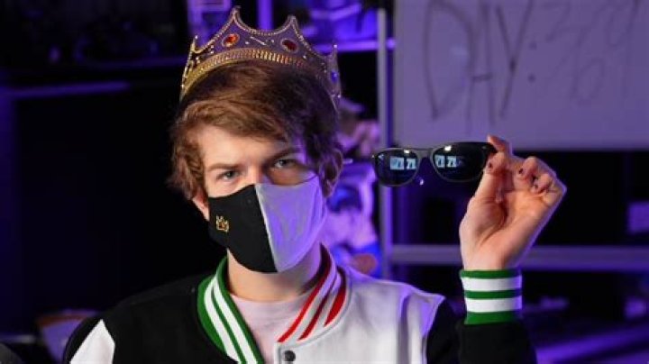 When Is Ranboo Birthday? Randolive Goes Big For His 18th Birthday