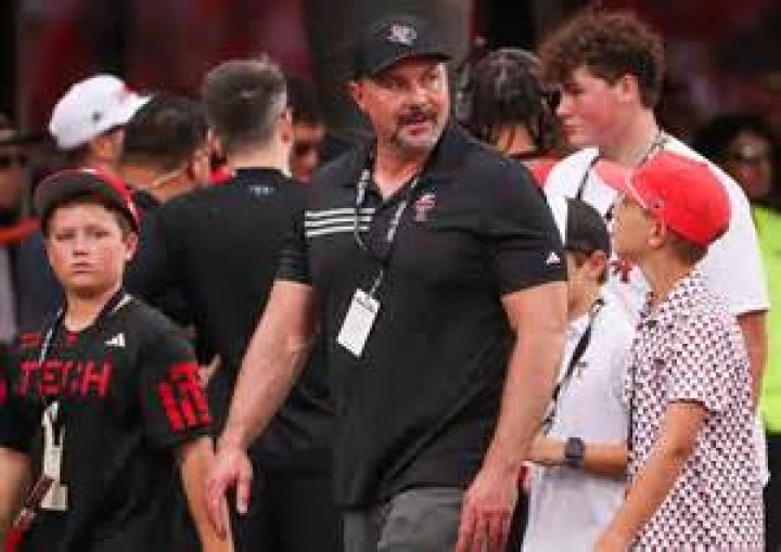 Who is Cody Kasch? See Net-worth, Quote, Awards, Fact, Wiki