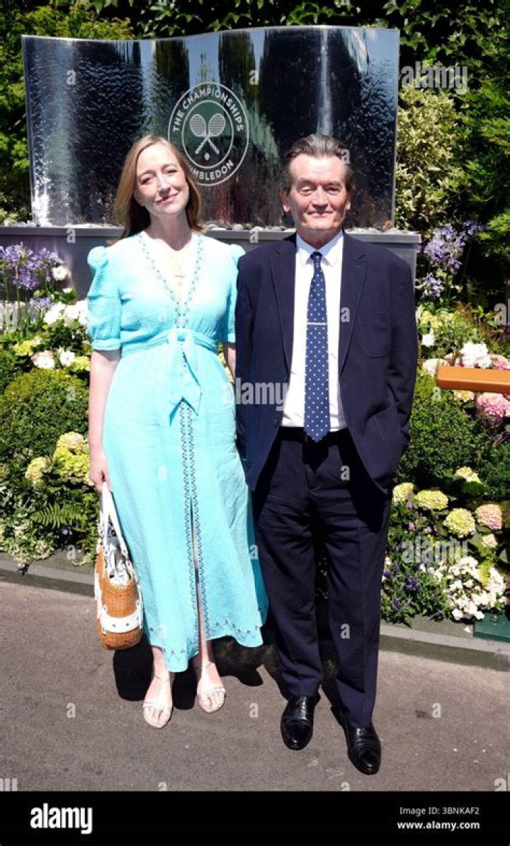 Who Is Elizabeth Sharkey? Details To Know About Feargal Sharkey Wife